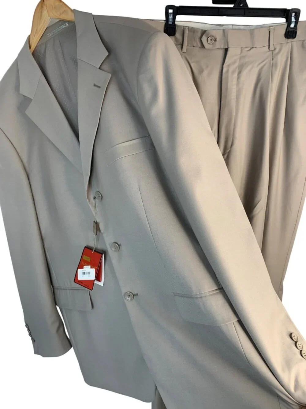 NWT Mantoni Mens Super 140s Suit Jacket & Pleated Pants Tan 48L x 37 Wool